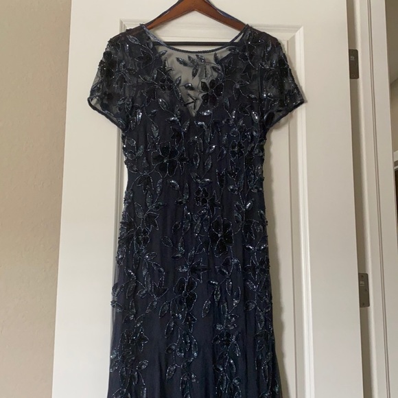 Adrianna Papell Dresses & Skirts - Adrianna papell Beautiful navy gown.